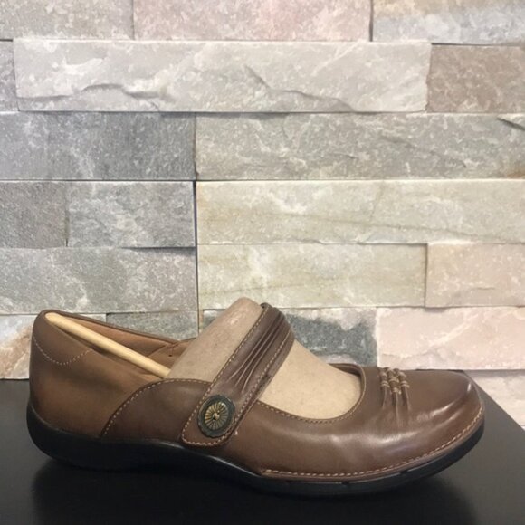 Clarks Women's Un.Cedar Flat - Picture 2 of 3